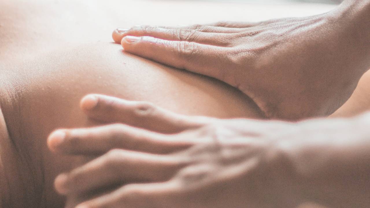 Massaggio erotico: come riscaldare l’ambiente